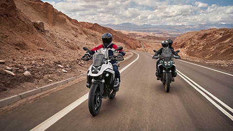 Voyages à moto sur route avec FUEL FOR LIFE et BMW Motorrad.